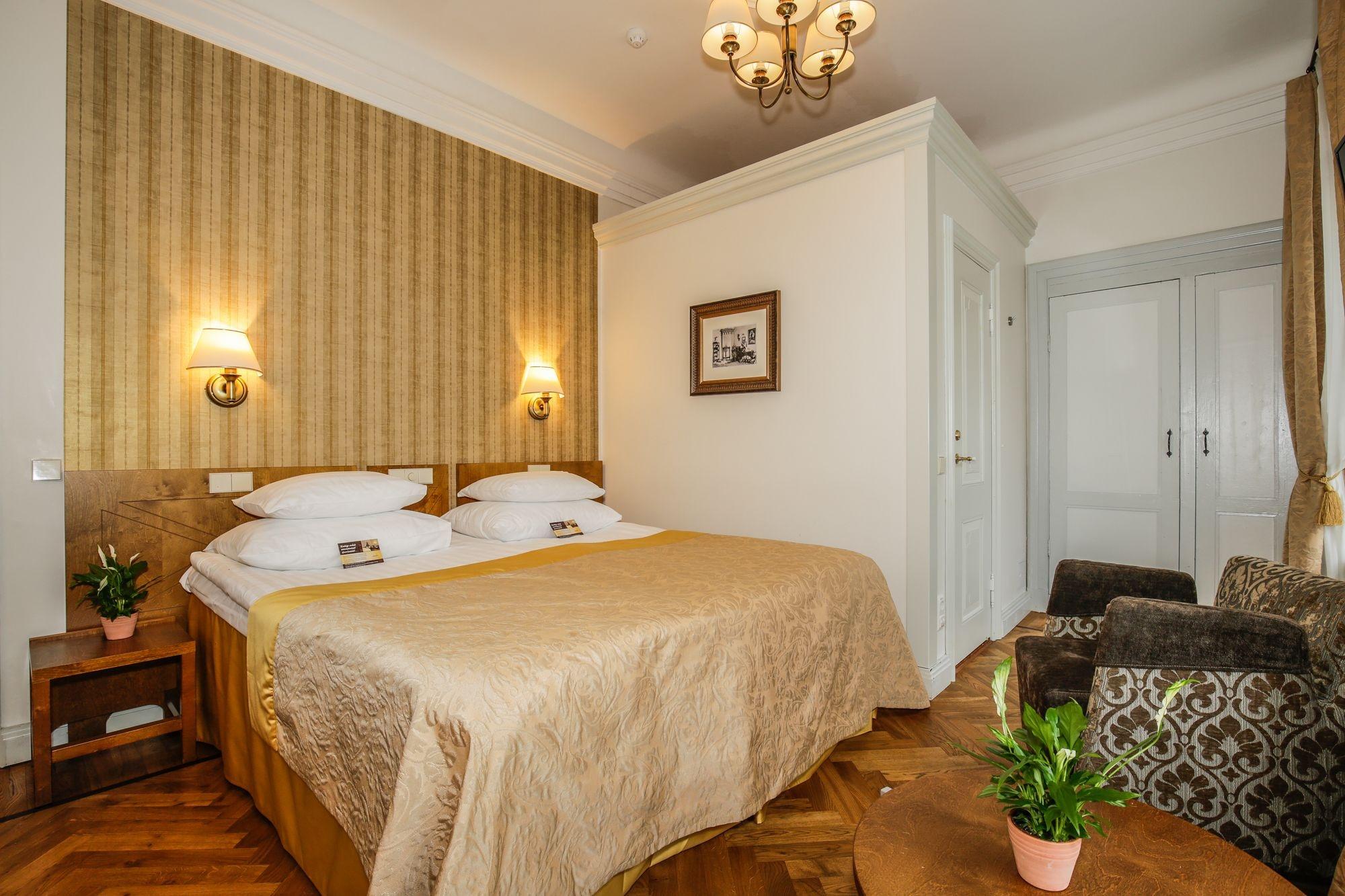 Hotel Manor Country Club & 4*