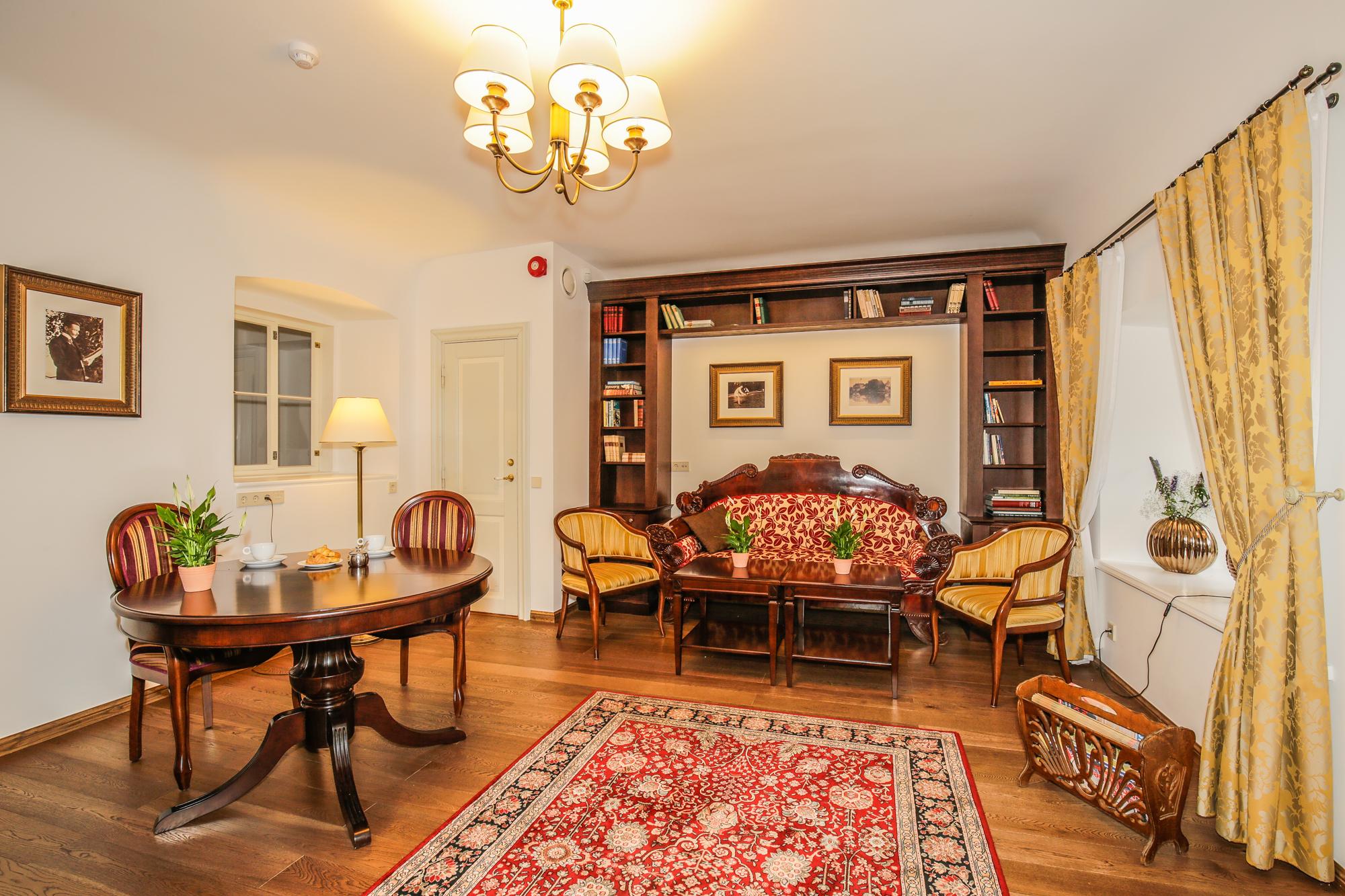 Hotel Manor Country Club & 4*